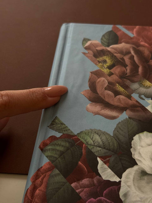 Девʼять житів Роуз Наполітано