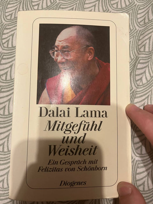 Dalai Lama Mitgefühl und Weisheit